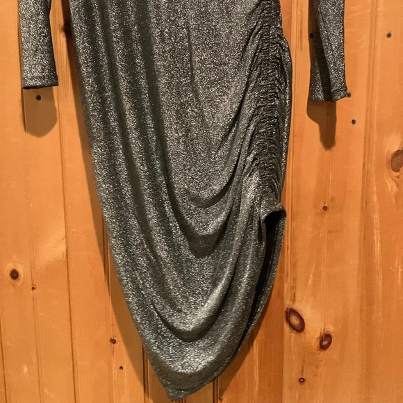 VERONICA BEARD Cyrus metallic ruched dress - Picture 5 of 7